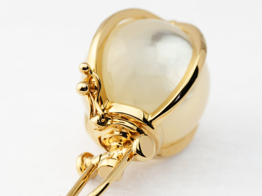 Rebecca Li, Crystal Orb Collection, Pendant, 18k Yellow Gold, Mother Of Pearl, Smooth, N/A, ORB-TALISM-2021-0310-18KYEL-MOTHER